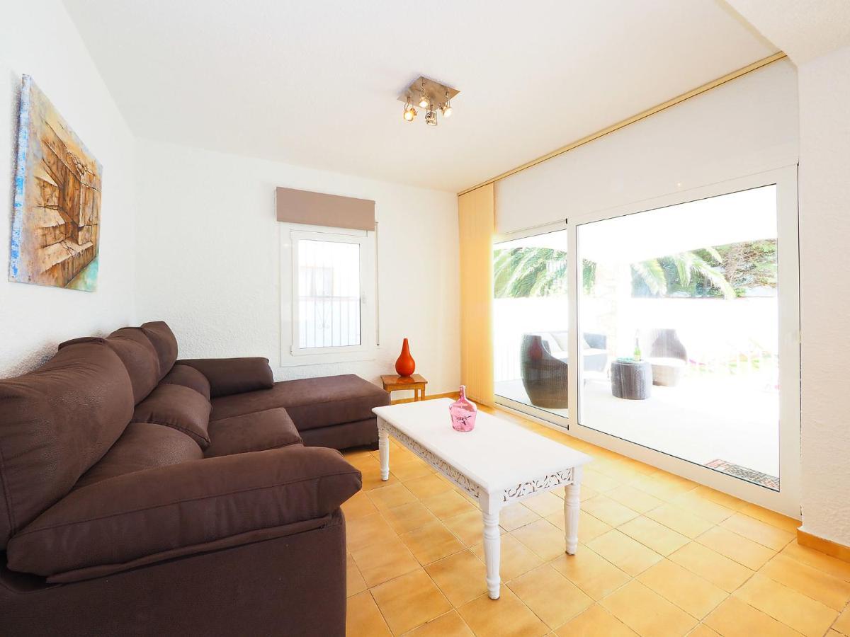 Holiday Home Alberes By Interhome Empuriabrava Kültér fotó